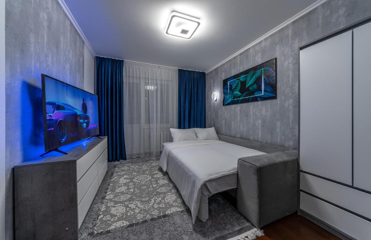 Modern 3 Bedroom Apartment Київ Екстер'єр фото